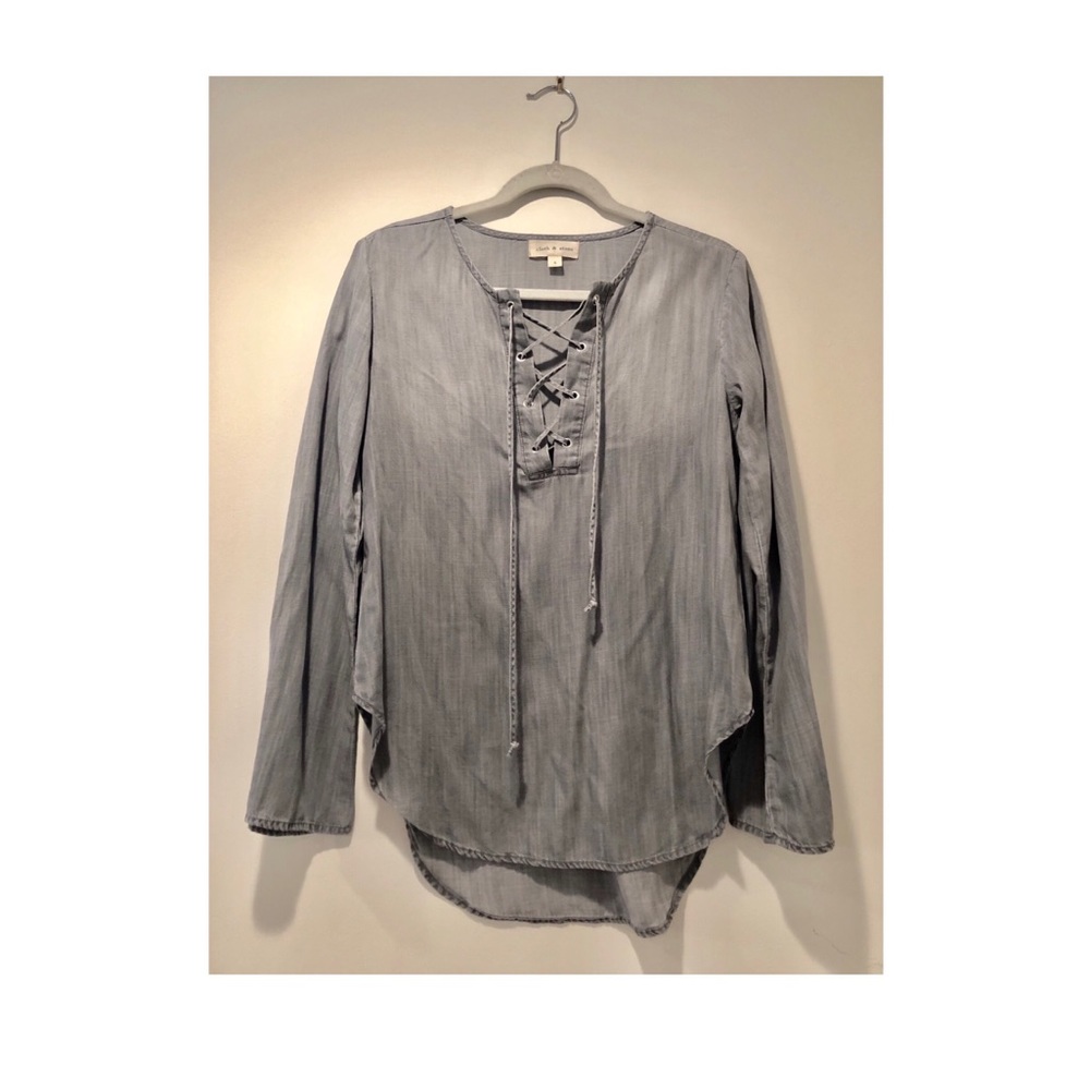 cloth & stone Gray Chambray Lace Up Top